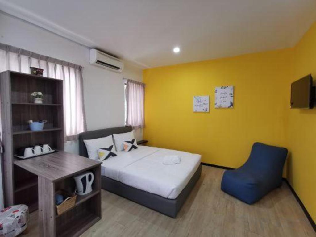 Hotel OYO 89398 Doorbellz Kota Kinabalu Exterior foto