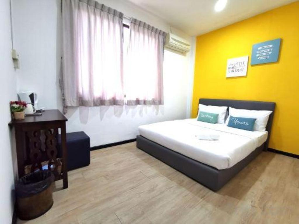 Hotel OYO 89398 Doorbellz Kota Kinabalu Exterior foto