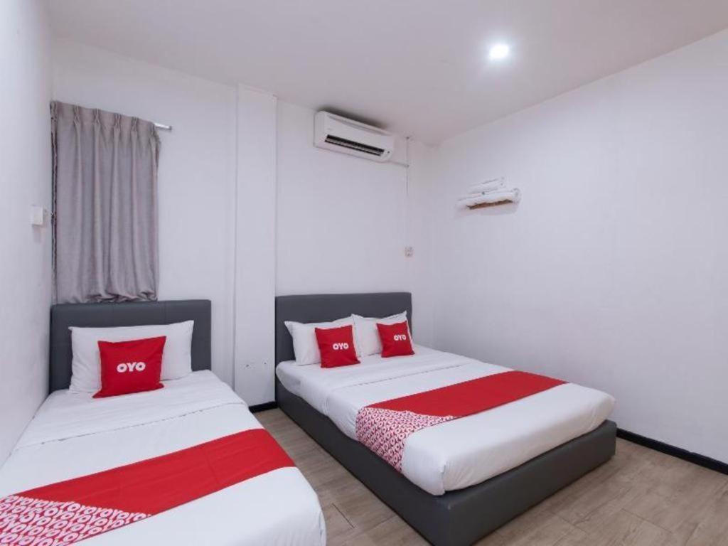 Hotel OYO 89398 Doorbellz Kota Kinabalu Exterior foto