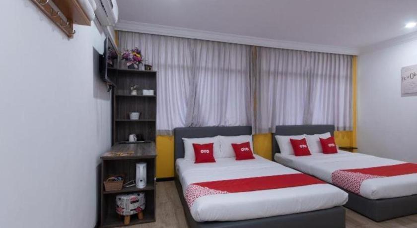 Hotel OYO 89398 Doorbellz Kota Kinabalu Exterior foto