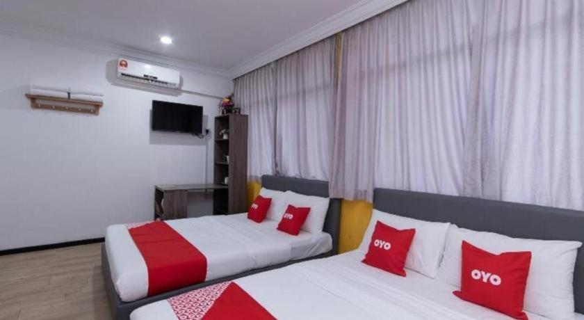 Hotel OYO 89398 Doorbellz Kota Kinabalu Exterior foto